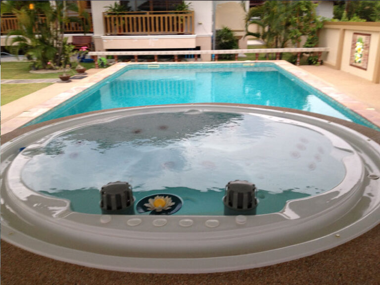Pool and spa, Ban Pae Rayong