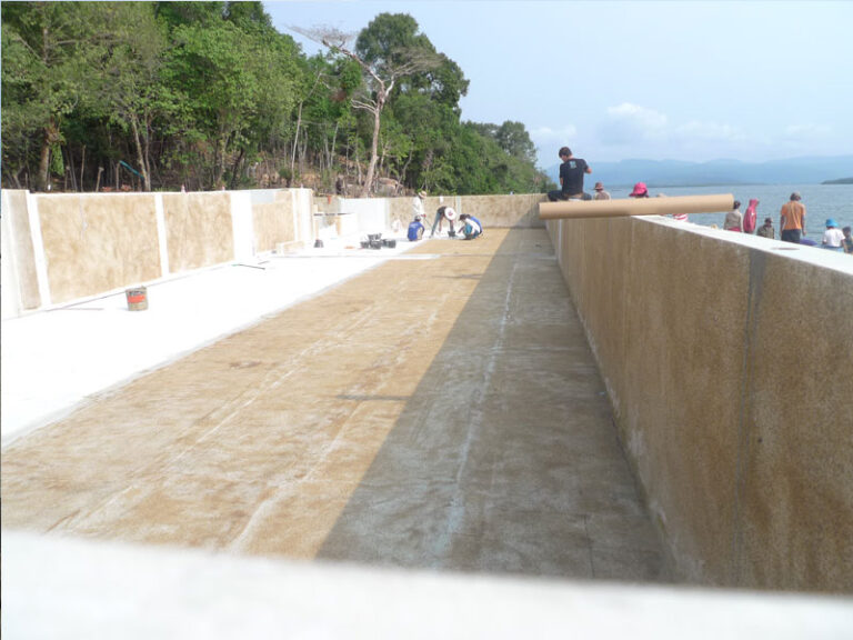 Modular infinity pool, Cambodia, under construction