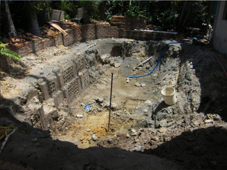 Modular pool upgrade, Gold Coast, under construction