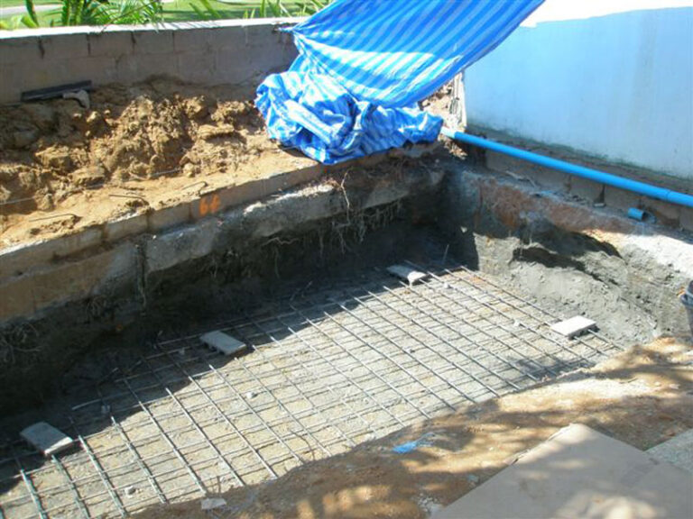 Niche pool, Phuket, under construction