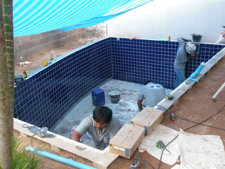Niche pool, Phuket, under construction