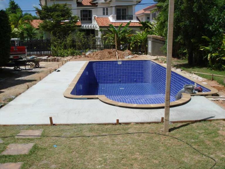 Roman end pool, Phuket, under construction