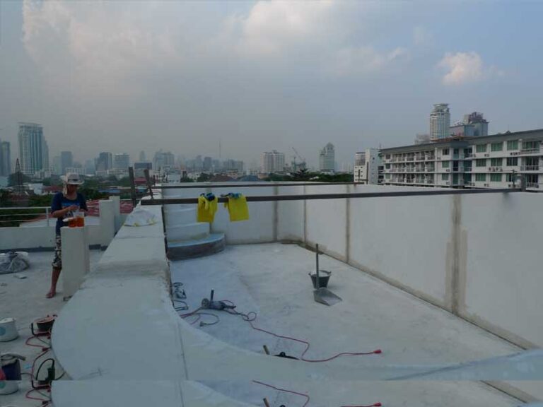 Rooftop pool, Bangkok, under construction